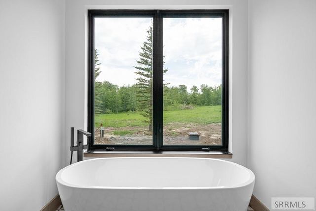 9731 Buck Town Blvd, Tetonia, ID 83452