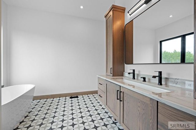 9731 Buck Town Blvd, Tetonia, ID 83452