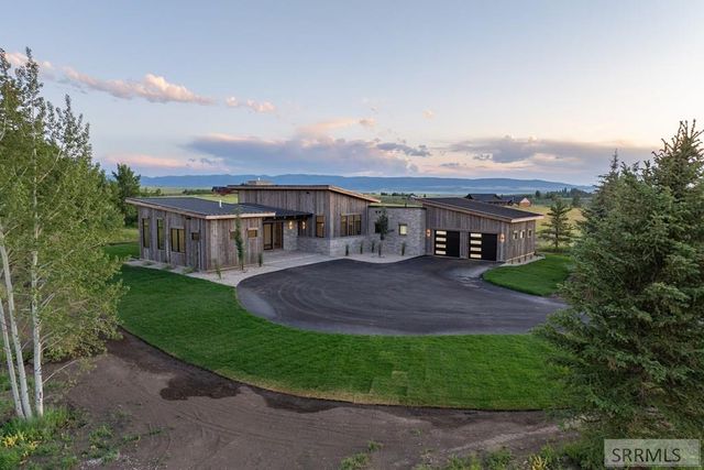 9731 Buck Town Blvd, Tetonia, ID 83452