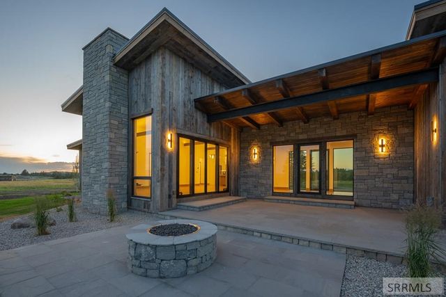 9731 Buck Town Blvd, Tetonia, ID 83452