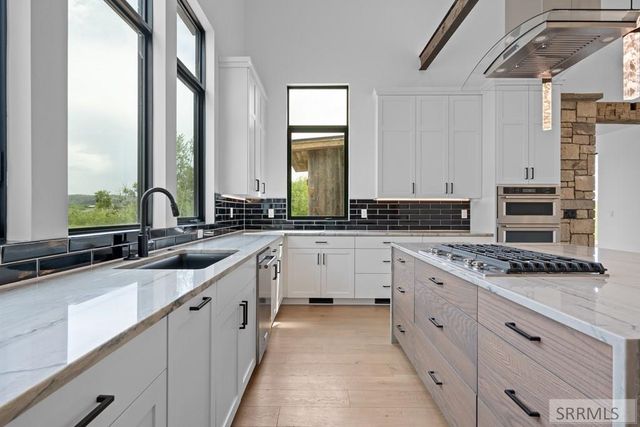 9731 Buck Town Blvd, Tetonia, ID 83452