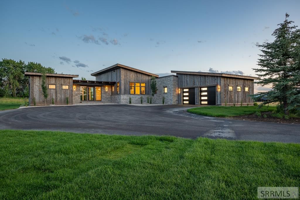 9731 Buck Town Blvd, Tetonia, ID 83452