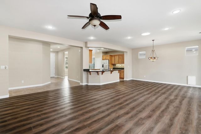 9644 Oakham Way, Elk Grove, CA 95757