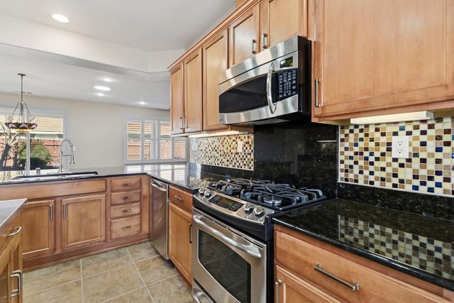 9644 Oakham Way, Elk Grove, CA 95757