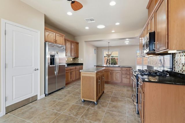 9644 Oakham Way, Elk Grove, CA 95757