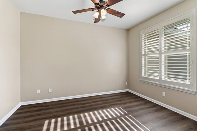 9644 Oakham Way, Elk Grove, CA 95757