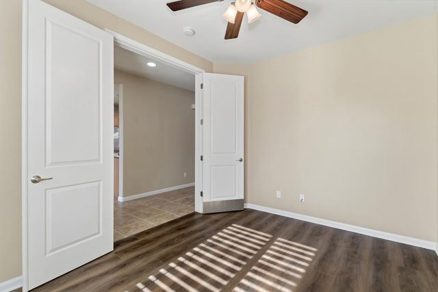 9644 Oakham Way, Elk Grove, CA 95757