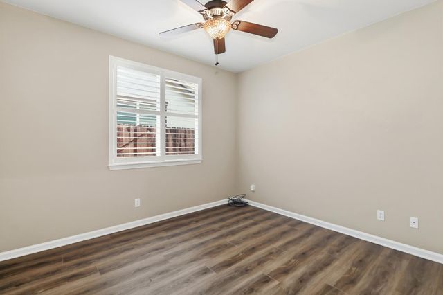 9644 Oakham Way, Elk Grove, CA 95757