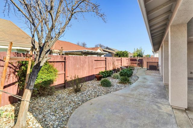 9644 Oakham Way, Elk Grove, CA 95757