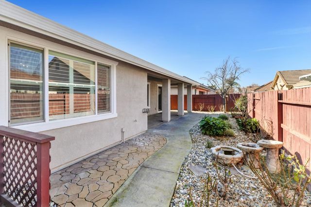 9644 Oakham Way, Elk Grove, CA 95757