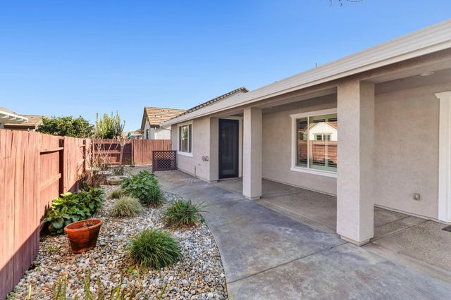 9644 Oakham Way, Elk Grove, CA 95757