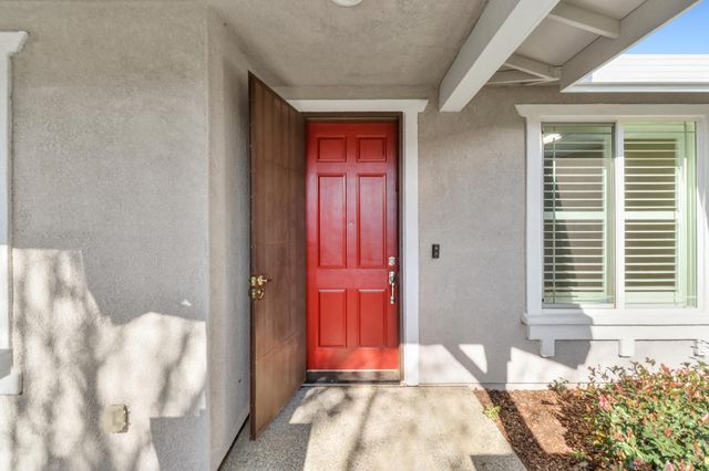 9644 Oakham Way, Elk Grove, CA 95757