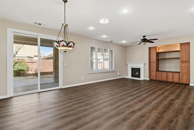 9644 Oakham Way, Elk Grove, CA 95757