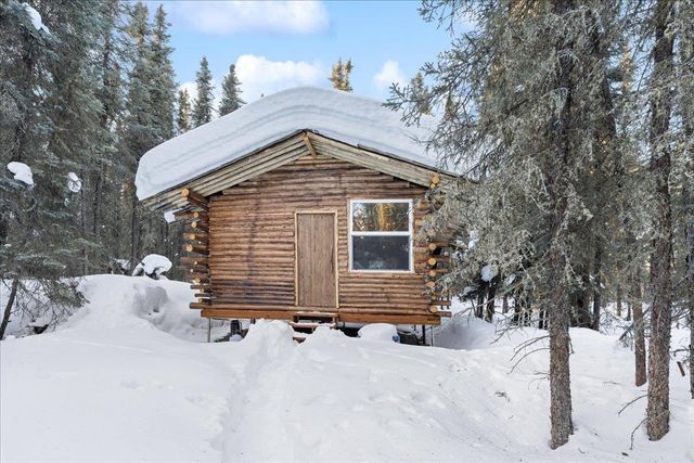 2596 WALDHEIM DRIVE, Fairbanks, AK 99709