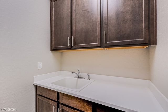 3000 Fall Solstice Court, Las Vegas, NV 89138