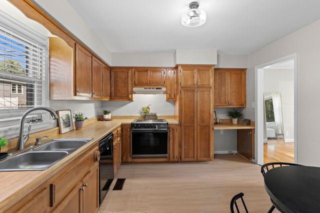 2706 Driftwood Dr, Springfield, TN 37172