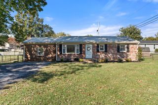 2706 Driftwood Dr, Springfield, TN 37172