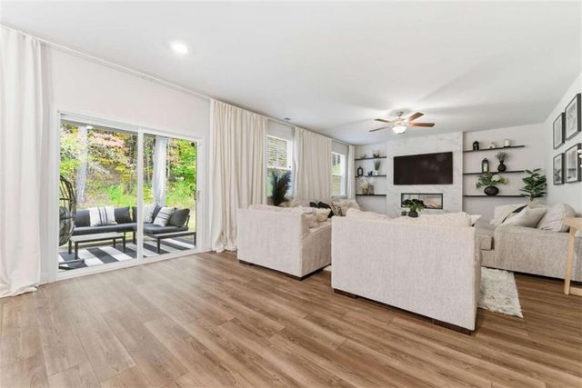 63 Zimmer Woods Crossing, Dallas, GA 30132