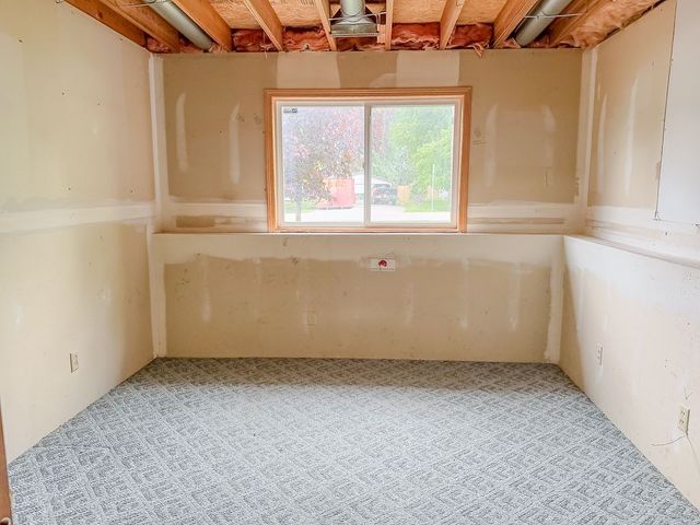 407 2nd Street SE, Bondurant, IA 50035