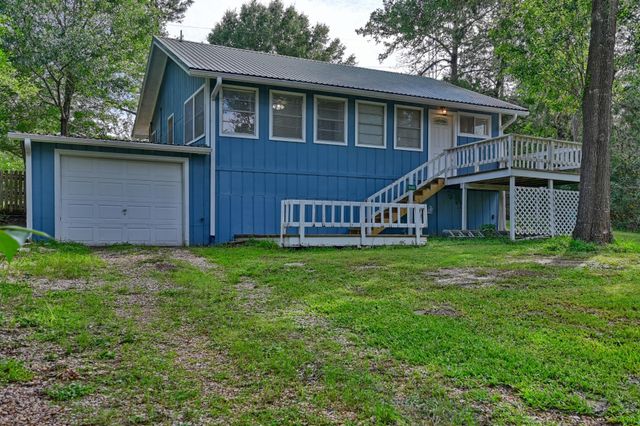 9481 Lake Forest CIR, Brenham, TX 77833