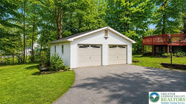 1042 Neffs Laurys Road, North Whitehall Twp, PA 18059