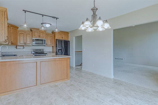 4839 Rose Circle, Johnston, IA 50131