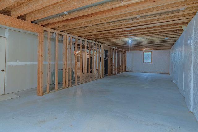4839 Rose Circle, Johnston, IA 50131