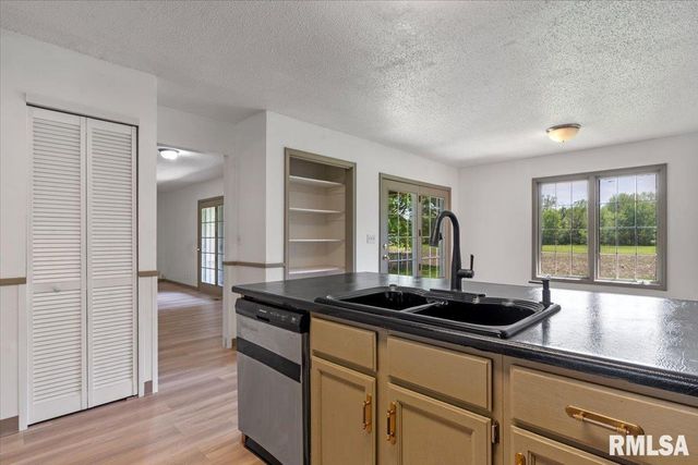1204 HARMONY Court, Springfield, IL 62703