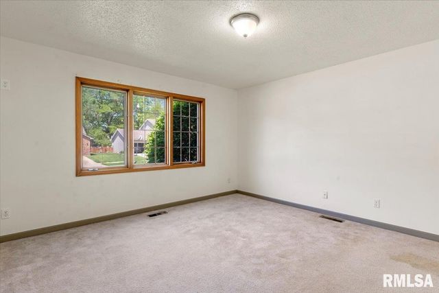 1204 HARMONY Court, Springfield, IL 62703