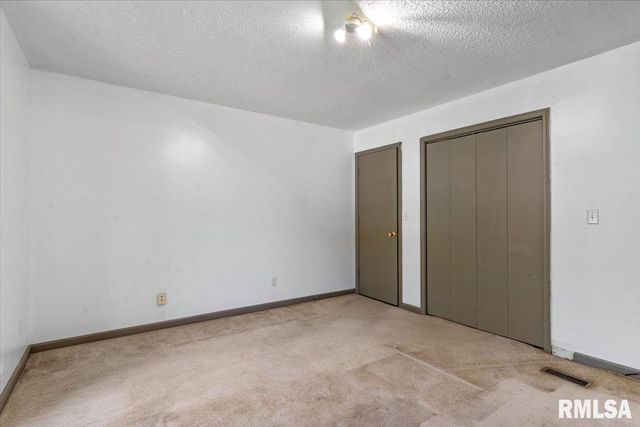 1204 HARMONY Court, Springfield, IL 62703