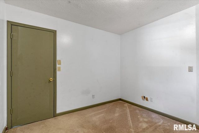 1204 HARMONY Court, Springfield, IL 62703