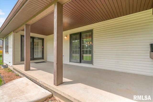 1204 HARMONY Court, Springfield, IL 62703