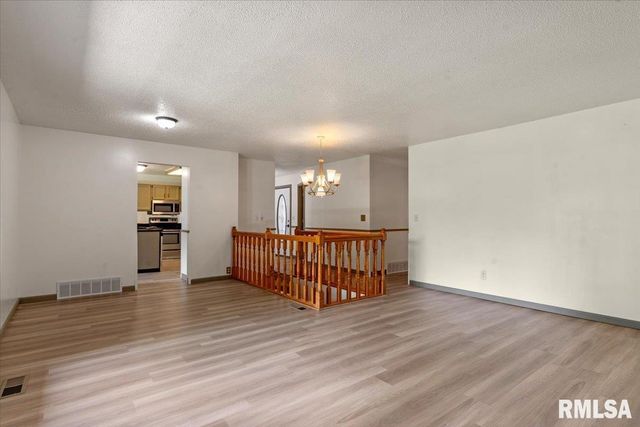 1204 HARMONY Court, Springfield, IL 62703