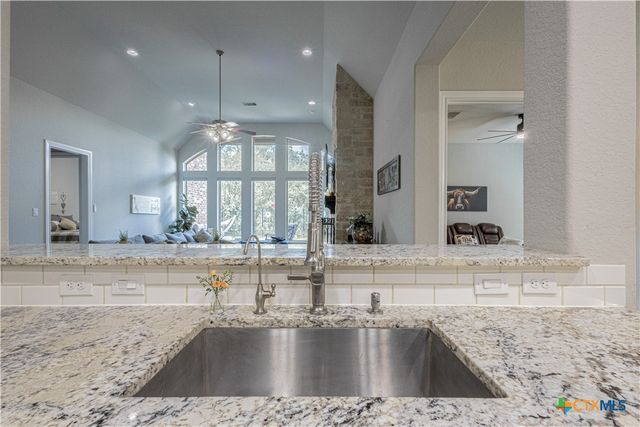 2620 Malboona Mews Drive, New Braunfels, TX 78132