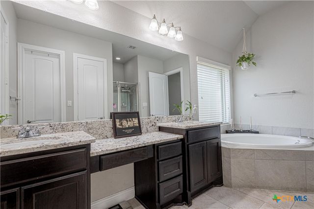 2620 Malboona Mews Drive, New Braunfels, TX 78132
