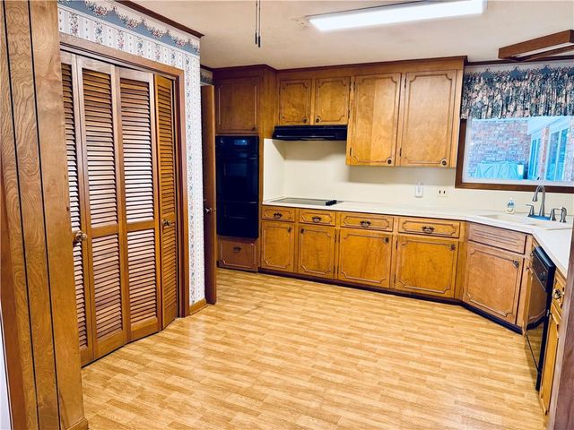 203 TANGLEWOOD Drive, Alexandria, LA 71303