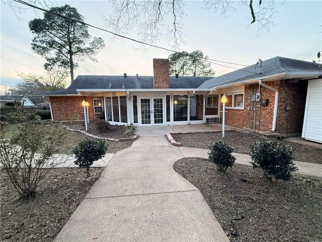 203 TANGLEWOOD Drive, Alexandria, LA 71303