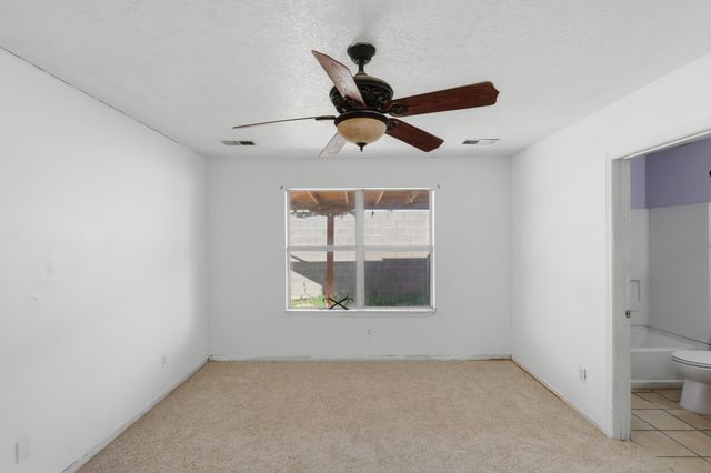 1119 82nd Street SW, Albuquerque, NM 87121