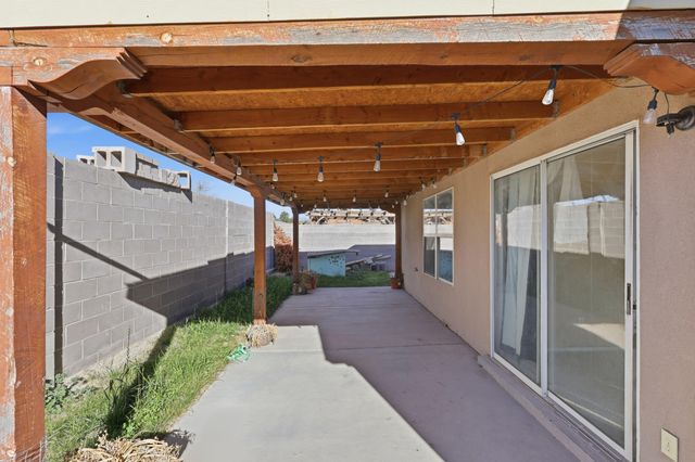 1119 82nd Street SW, Albuquerque, NM 87121