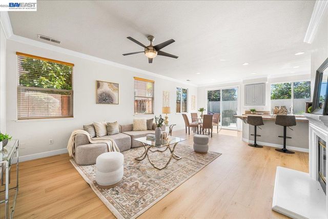 368 Riesling Ct, Fremont, CA 94539