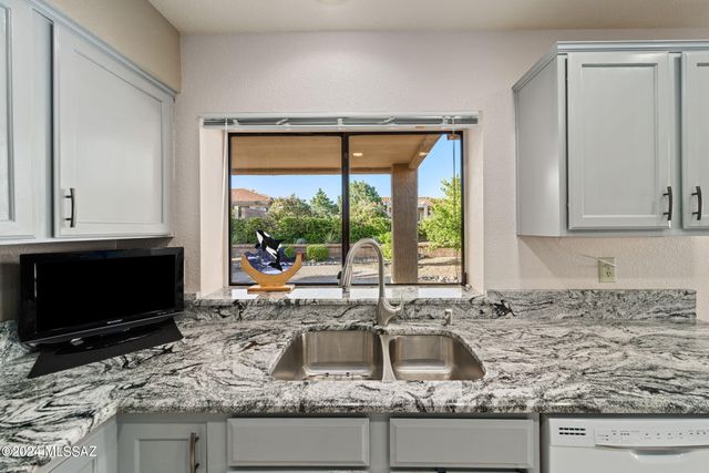 1013 E Boulder Pass, Oro Valley, AZ 85755
