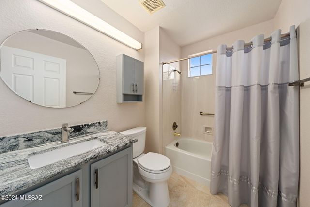 1013 E Boulder Pass, Oro Valley, AZ 85755