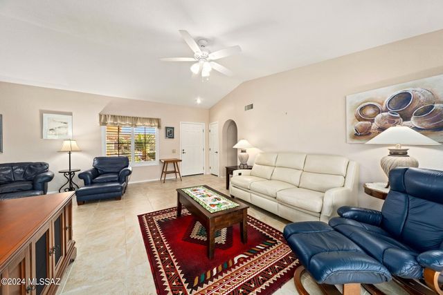 1013 E Boulder Pass, Oro Valley, AZ 85755