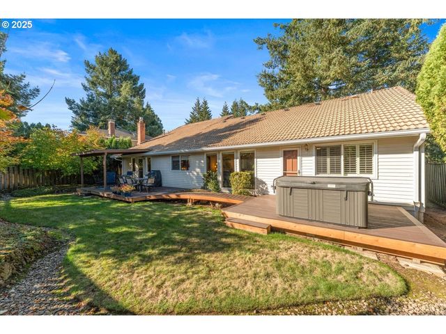 2104 Ne 165TH Dr, Portland, OR 97230