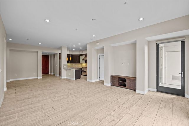 402 Rockefeller 305, Irvine, CA 92612
