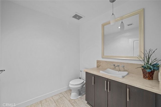 402 Rockefeller 305, Irvine, CA 92612