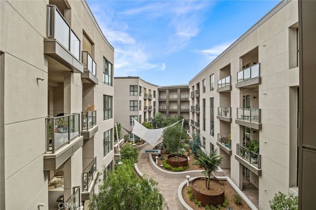 402 Rockefeller 305, Irvine, CA 92612