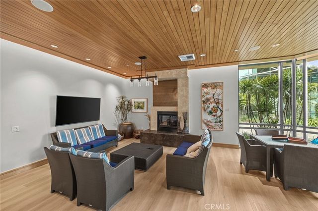 402 Rockefeller 305, Irvine, CA 92612