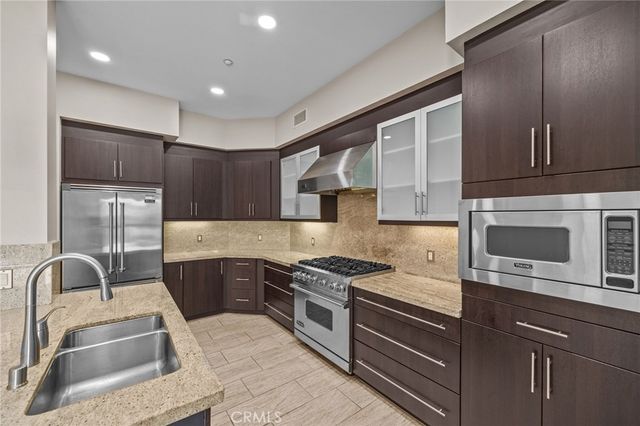 402 Rockefeller 305, Irvine, CA 92612