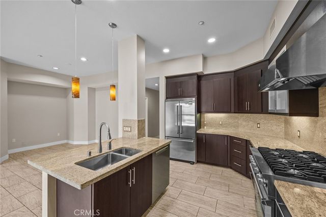402 Rockefeller 305, Irvine, CA 92612